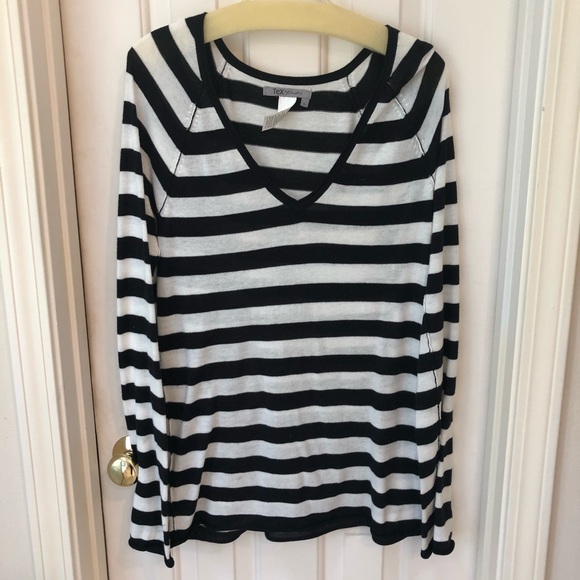 FREE with purchase: Sweater, V neck, blk & white stripe, Sz L - Picture 8 of 8